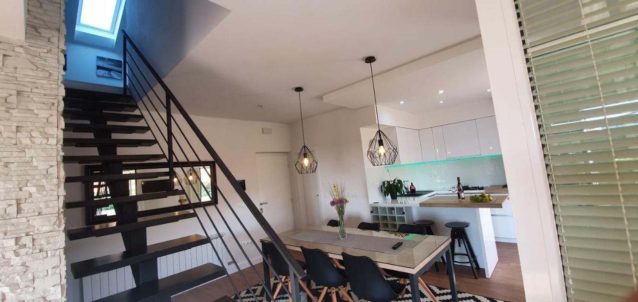 Apartments Sunny Estate Затон Экстерьер фото