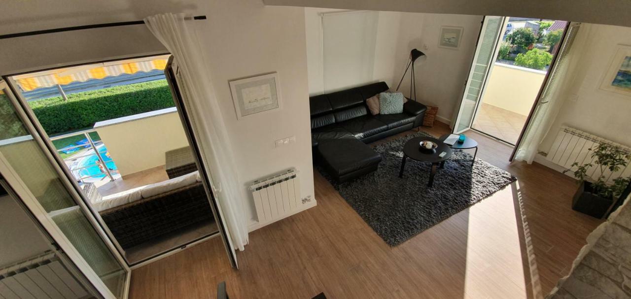 Apartments Sunny Estate Затон Экстерьер фото
